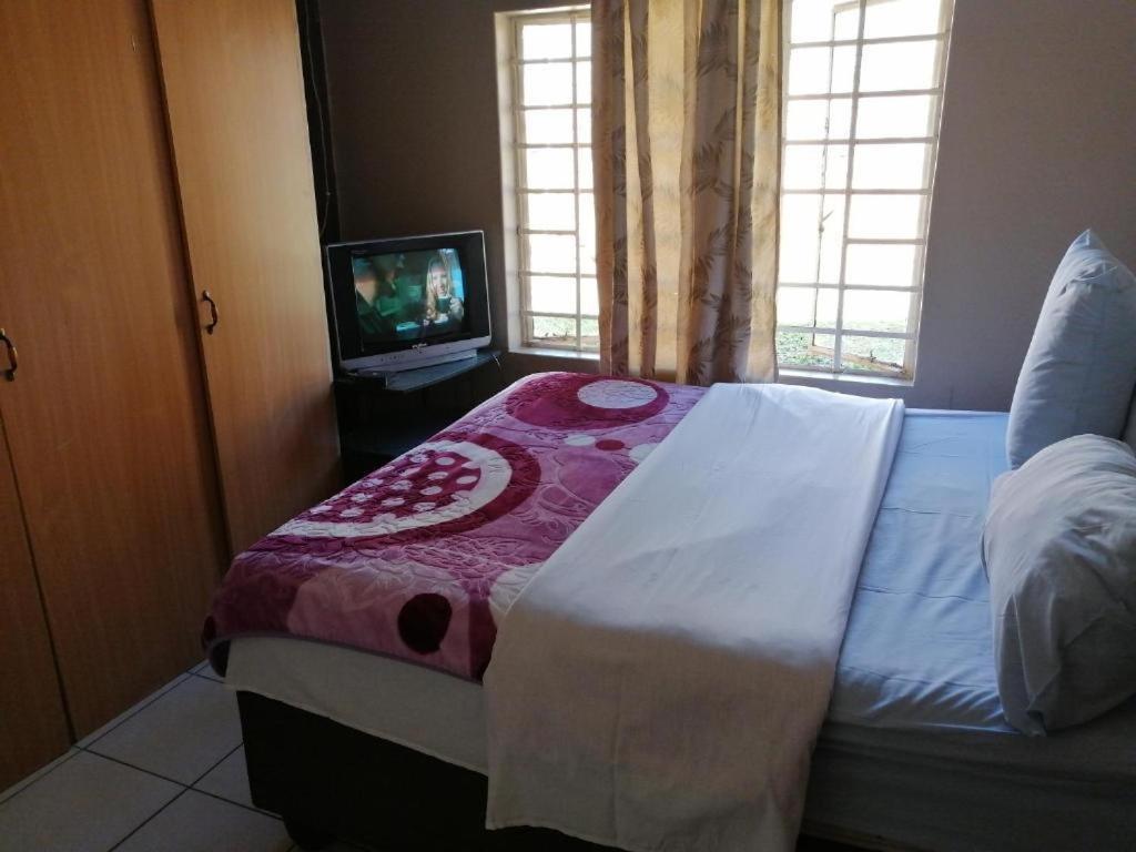 Kaste Guesthouse Tzaneen Exterior photo