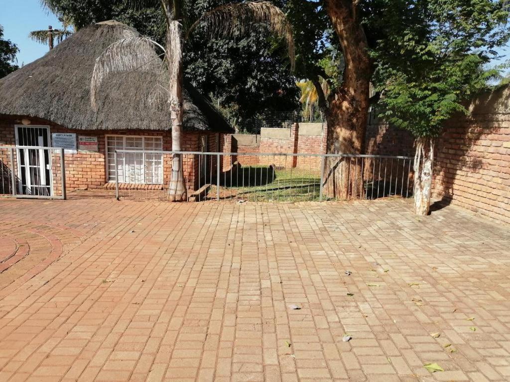 Kaste Guesthouse Tzaneen Exterior photo